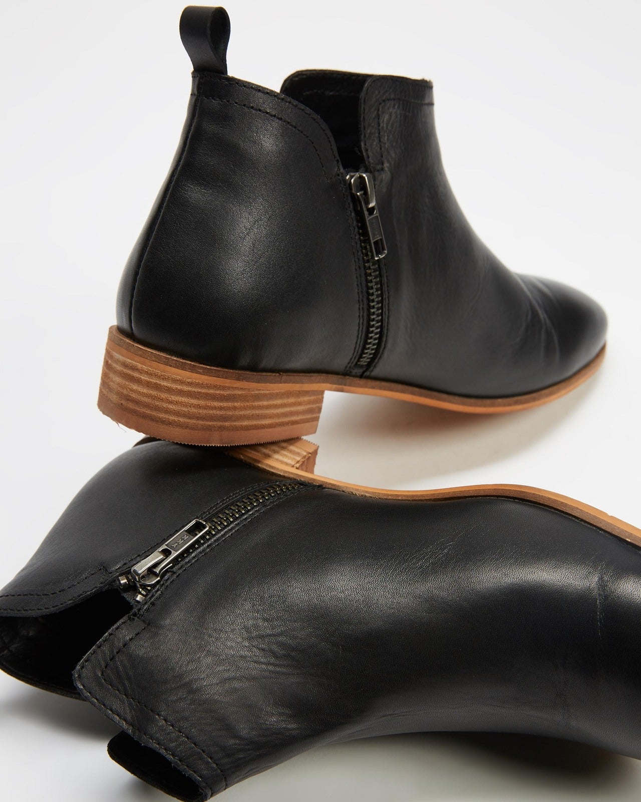 Sine Boots - Black