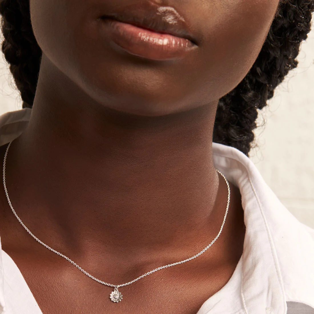 Dainty Sunflower Necklace